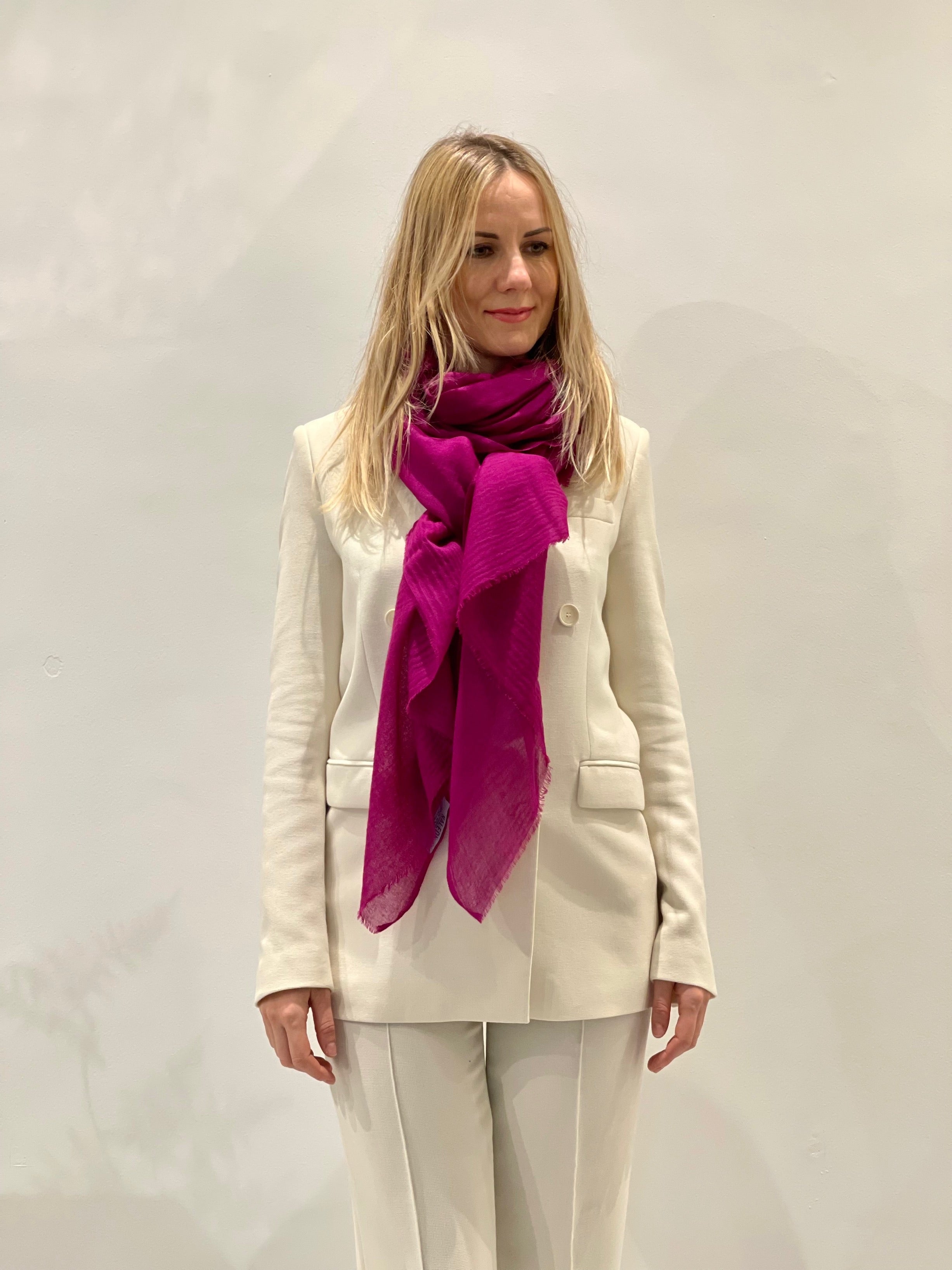 Rene Grande 48 Magenta silk blend scarf