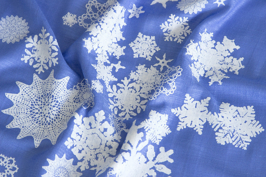 Snowflake Scarf. Snow Print Linen-Weave Pashmina