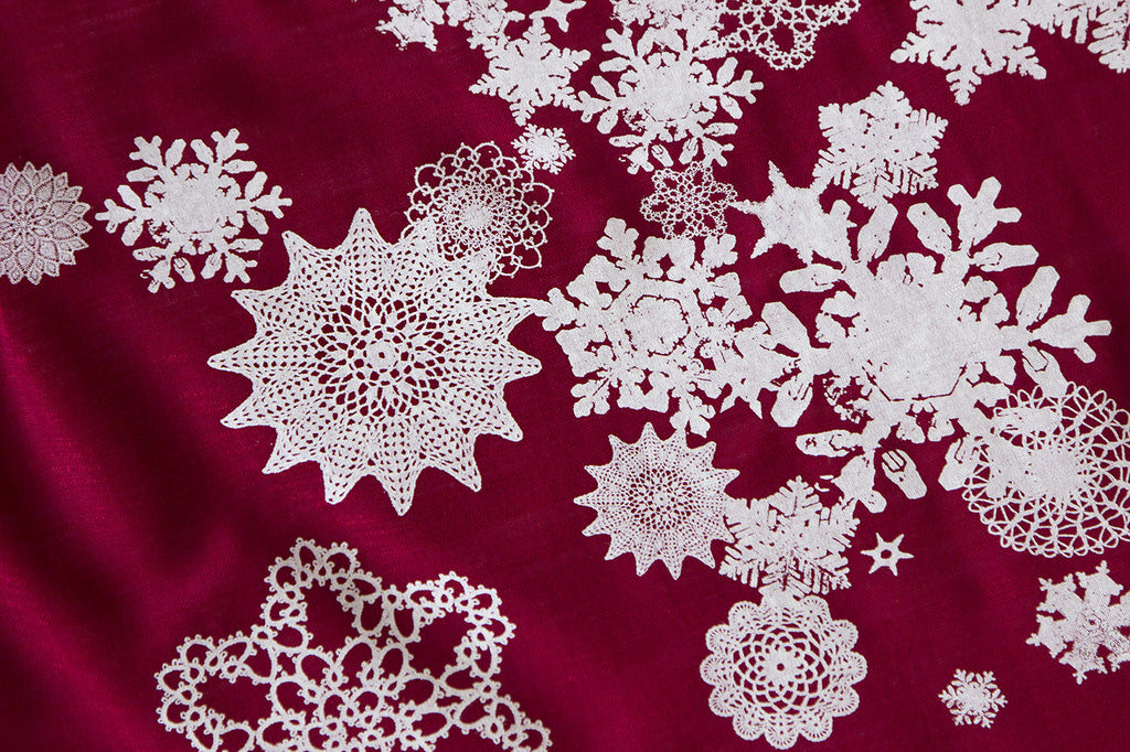 Snowflake Scarf. Snow Print Linen-Weave Pashmina